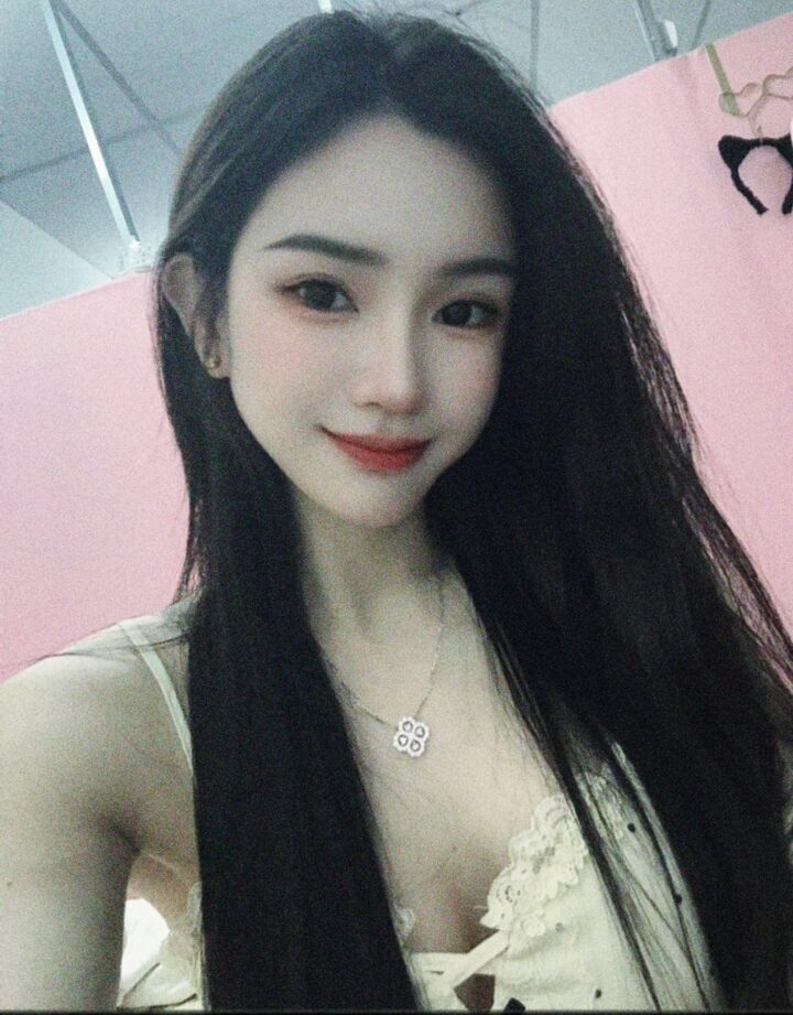 安邦贵妃洋洋001.jpg