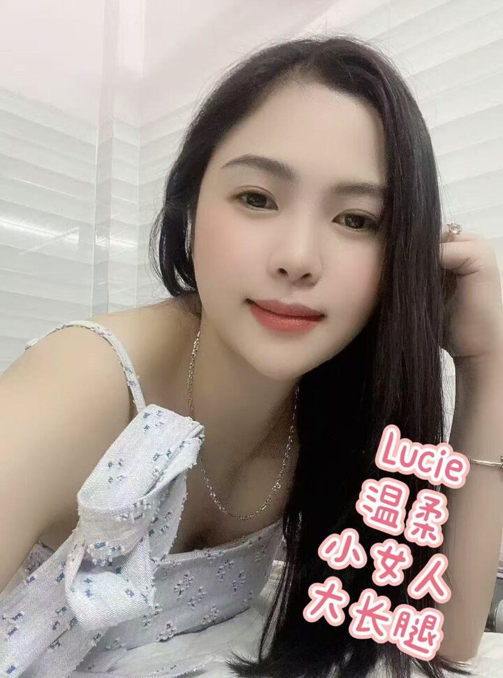 甲洞AuroraLucie003.jpg